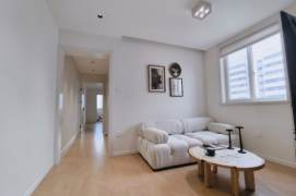 1BR Apartment near Xujiahui Metro