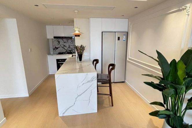 Spacious 1BR Apartment near Jiaotong University Metro (L10/L11)
