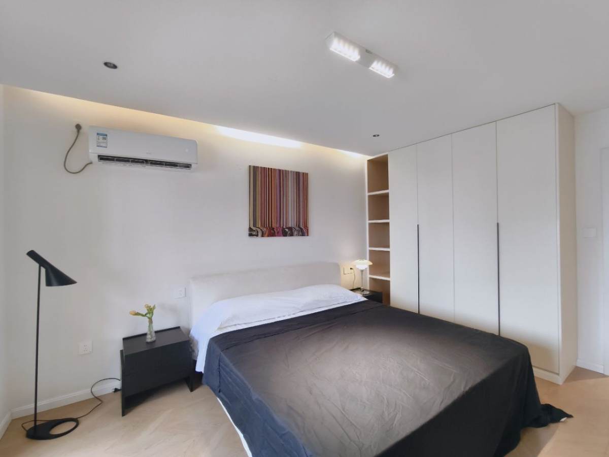Housing image — Bedroom