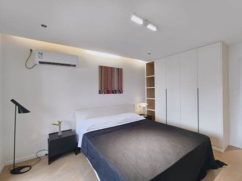 Housing image — Bedroom