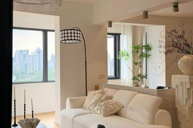 Spacious 2BR Apartment in Old Xuhui (L9/L12)