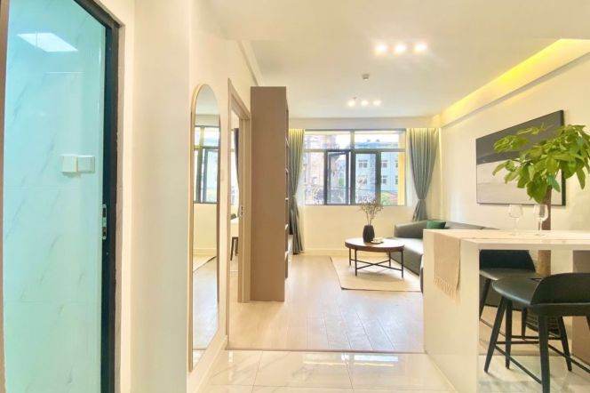 1BR Apartment in Suzhou Creek North (L7/L13)