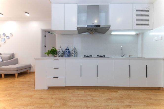 2BR Apartment near Dong'an Rd Metro (L4/L7)