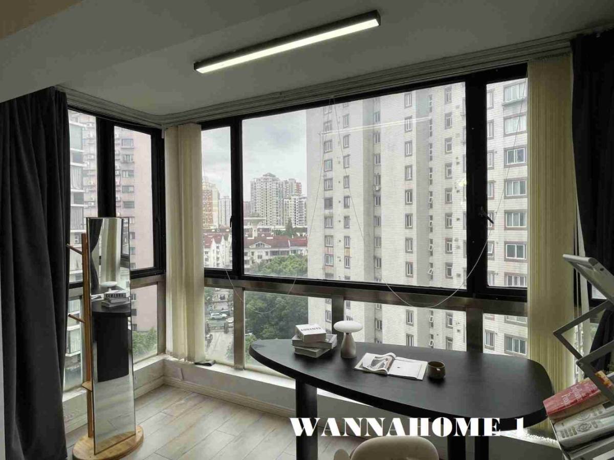 Housing image — Balcony