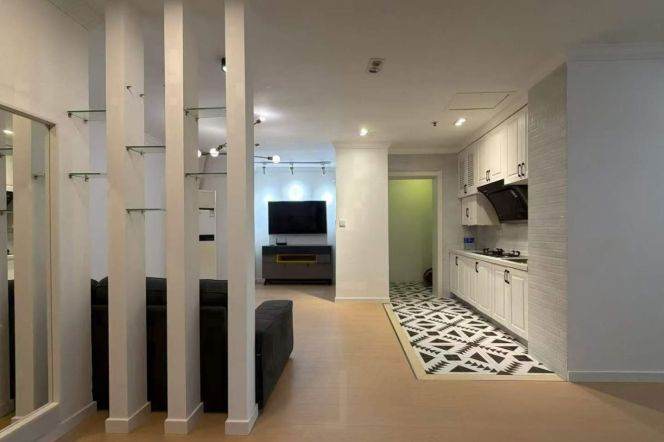 High-Floor 3BR Apartment near Jiaotong University Metro (L10/L11)