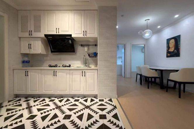 High-Floor 3BR Apartment near Jiaotong University Metro (L10/L11)
