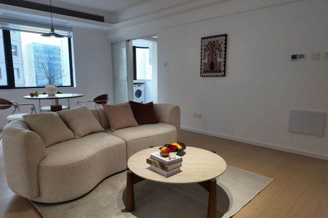2BR Apartment in Jing'an (L7/L13/L14)