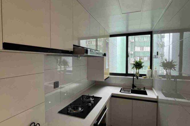High-Floor 1BR Apartment near Jiangsu Rd Metro (L2/L11)
