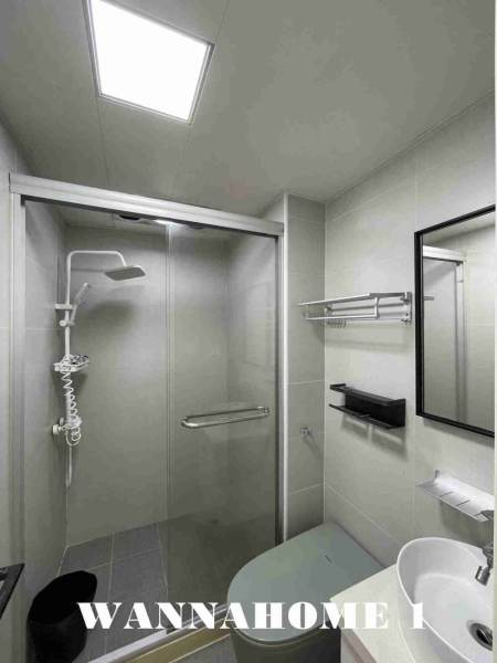 Housing image — Bathroom