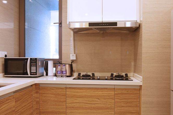 High-Floor 1BR Serviced Apartment near Zhongtan Road Metro