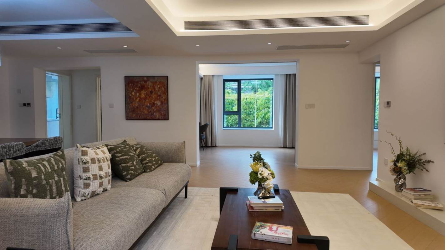 Housing image — Living Room