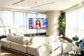 Spacious 3BR Apartment near Century Avenue Metro with Floor-to-Ceiling Windows (L2/L4/L6/L9)
