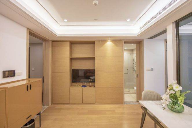 High-Floor 1BR Serviced Apartment near Zhongtan Road Metro