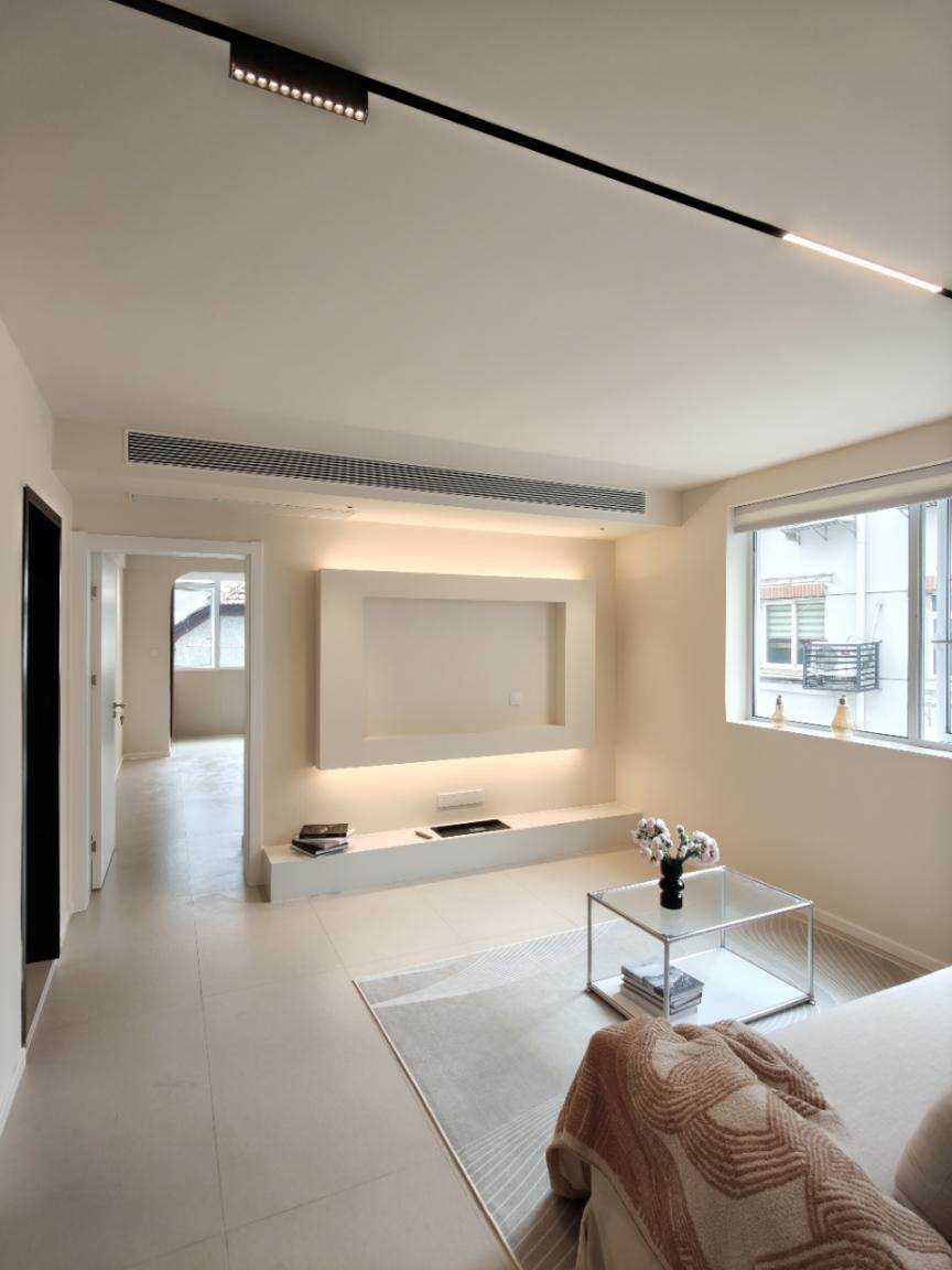 Housing image — Living Room
