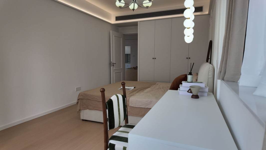 Housing image — Bedroom