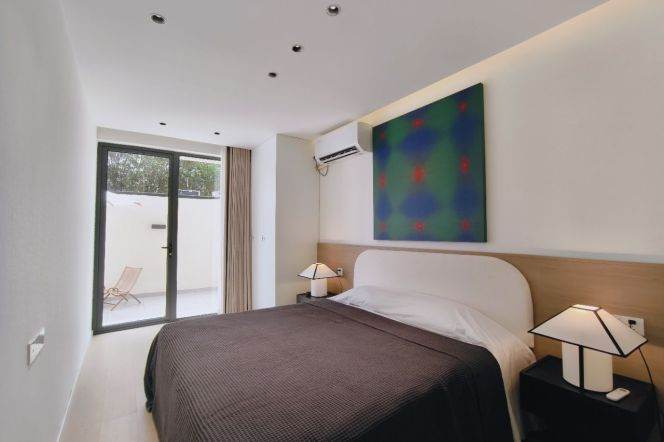 1BR Apartment near Shanghai Indoor Stadium Metro with Terrace (L1/L4)