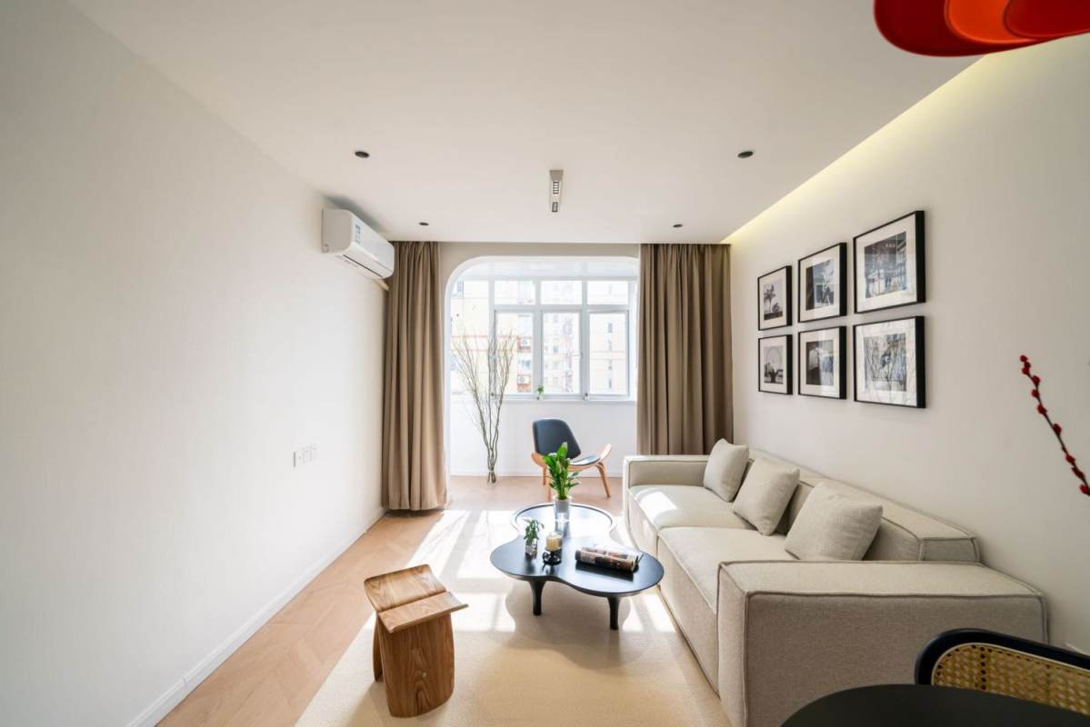 Housing image — Living Room