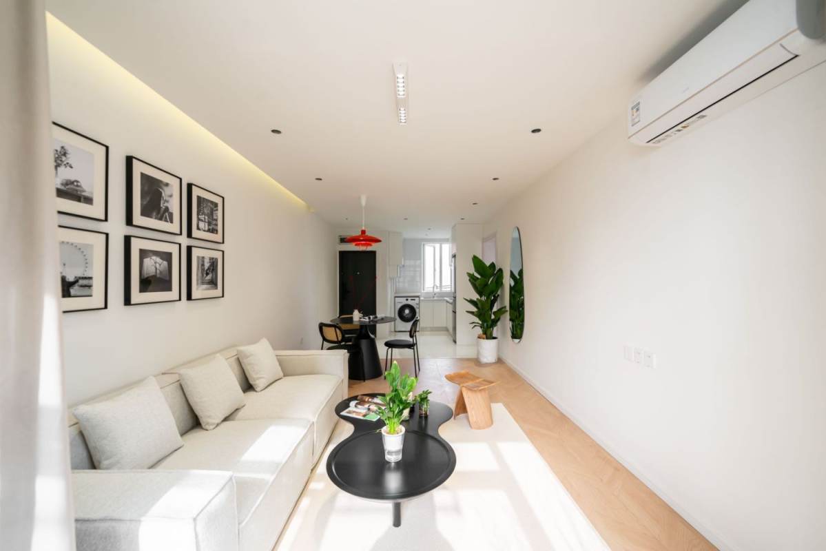 Housing image — Living Room