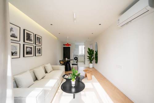 Housing image — Living Room