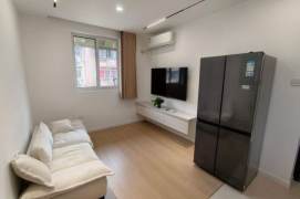 2BR Apartment near Shuicheng Rd Metro (L10)