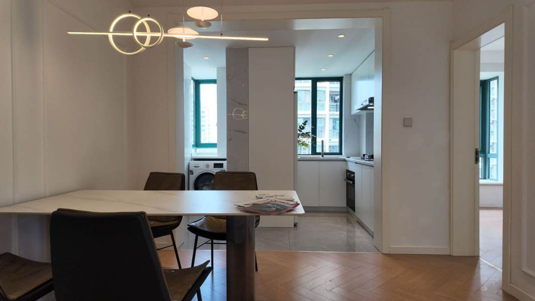 Housing image — Dining Area