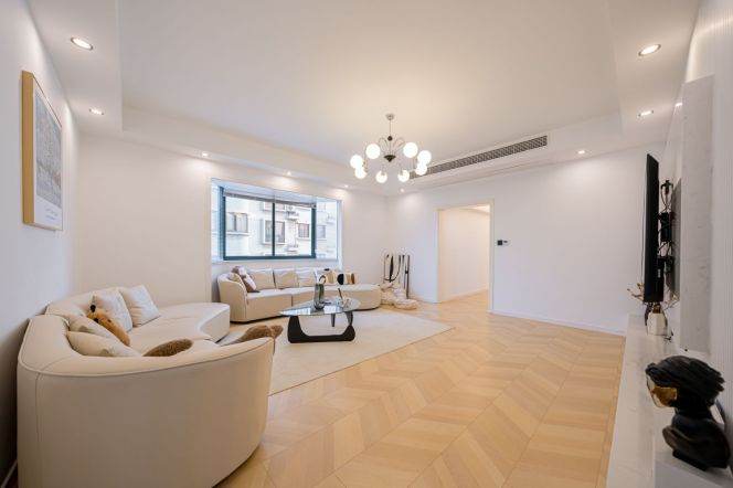 Spacious 3BR Apartment in Jing'an (L7/L13/L14)