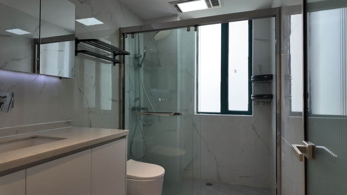 Housing image — Bathroom