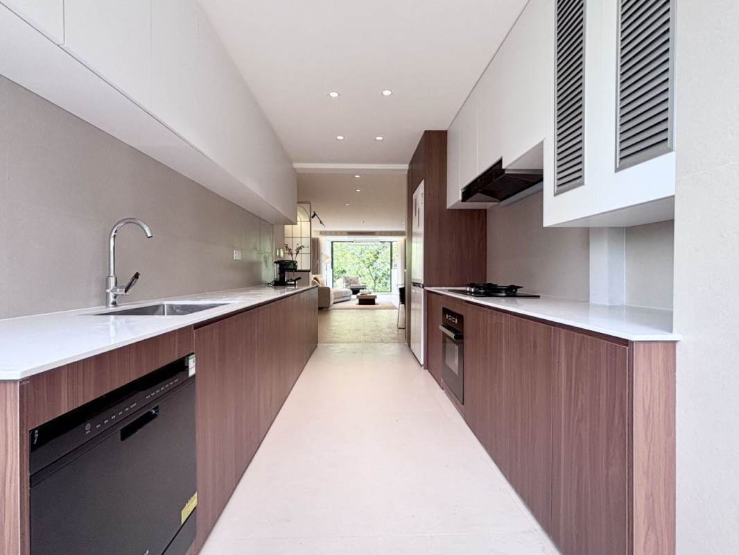 Housing image — Kitchen