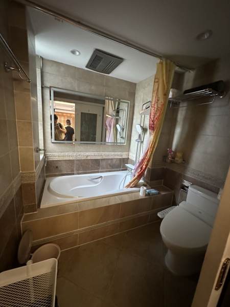 Housing image — Bathroom