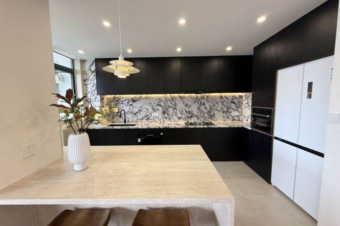Spacious 3BR Apartment near Tangqiao Metro with River View (L4)
