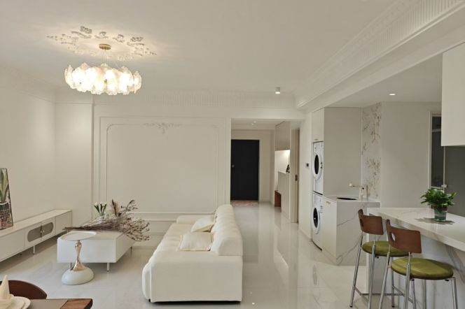 High-Floor 3BR Apartment in Xujiahui (L1/L9/L11)