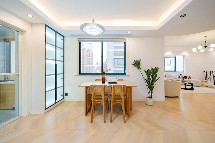 Housing image — Dining Area