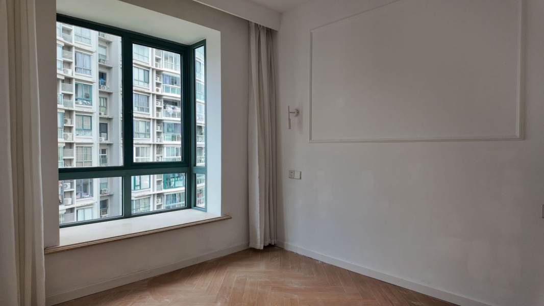 Housing image — Bedroom