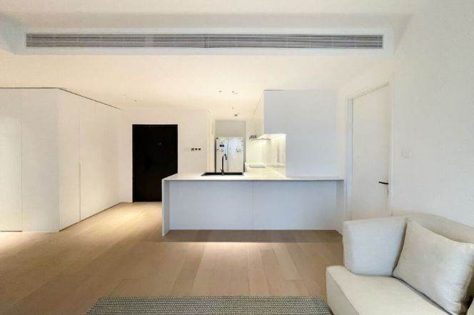 High-Floor Spacious 2BR Apartment in Laoximen (L1/L8/L10/L14)