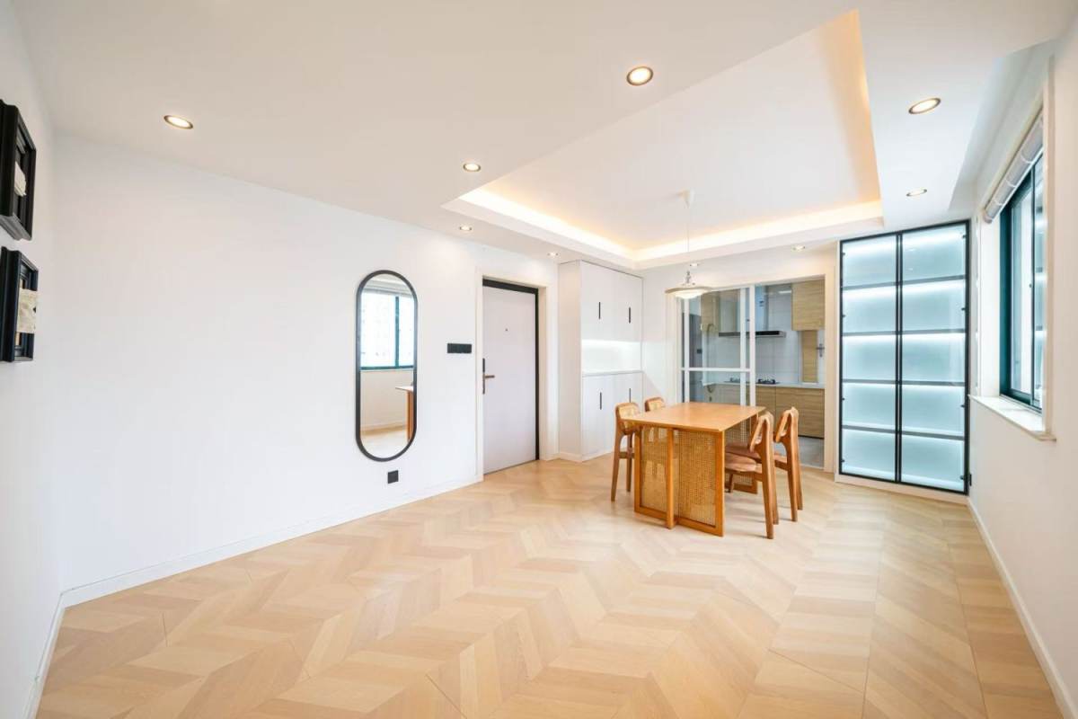Housing image — Dining Area
