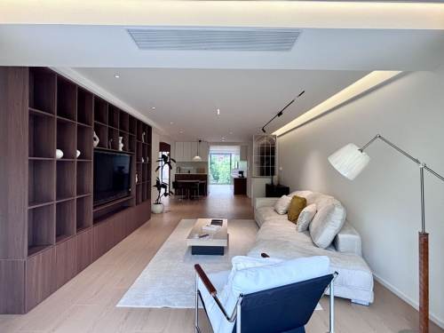 Housing image — Living Room