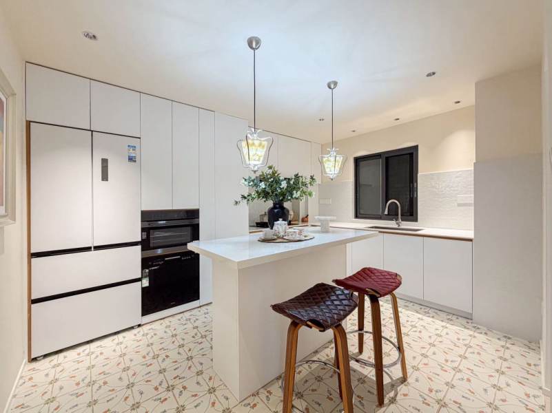 Housing image — Kitchen
