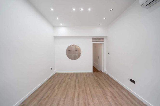 1BR Lane House at Cité Bourgogne (L9/L12)