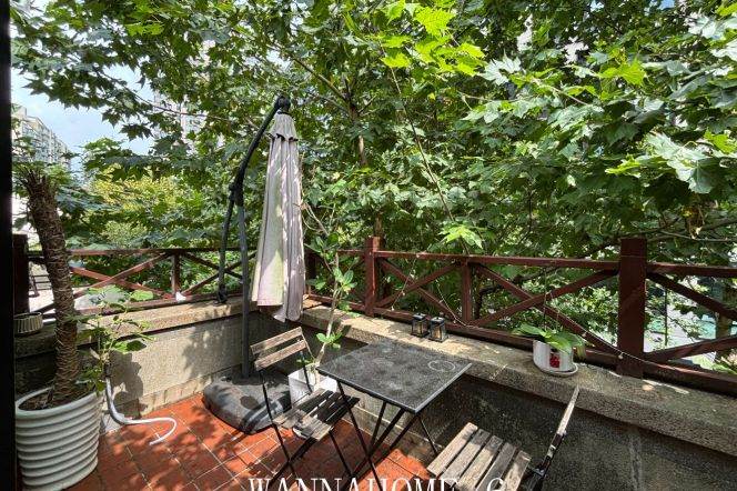 Spacious 1BR Heritage Apartment near Nanjing Xi Lu with Terrace (L2/L12/L13)