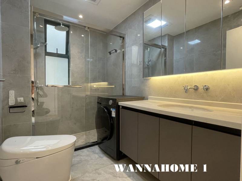 Housing image — Bathroom