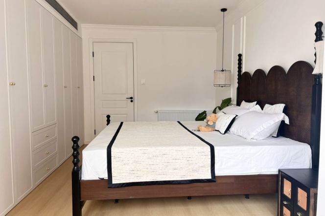 2BR Apartment near Yishan Rd Metro (L3/L4/L9)