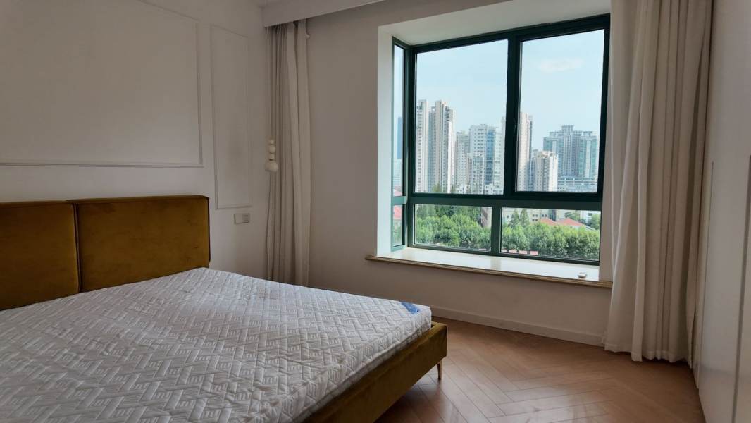 Housing image — Bedroom