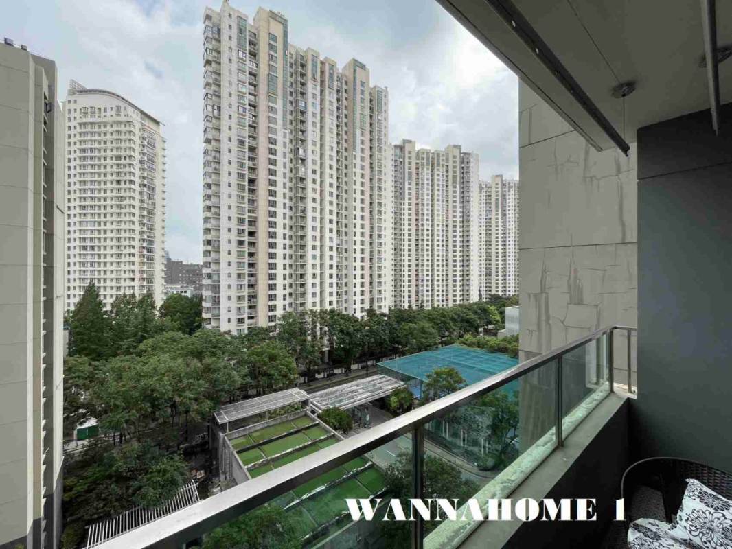 Housing image — Balcony