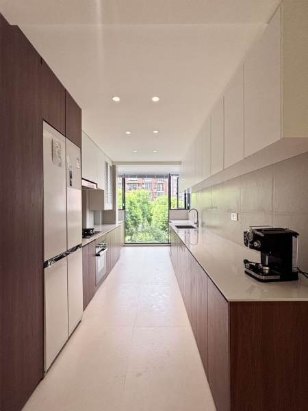 Housing image — Kitchen