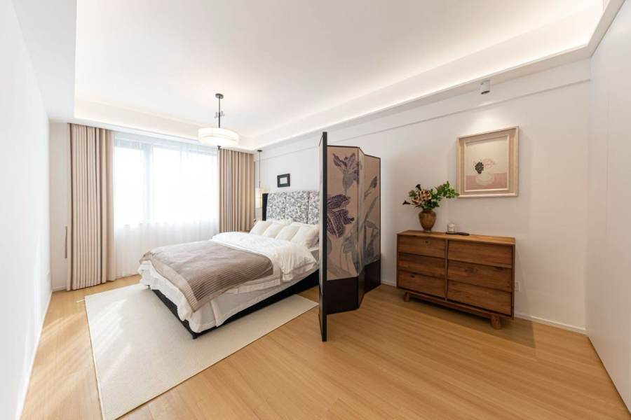 Housing image — Bedroom