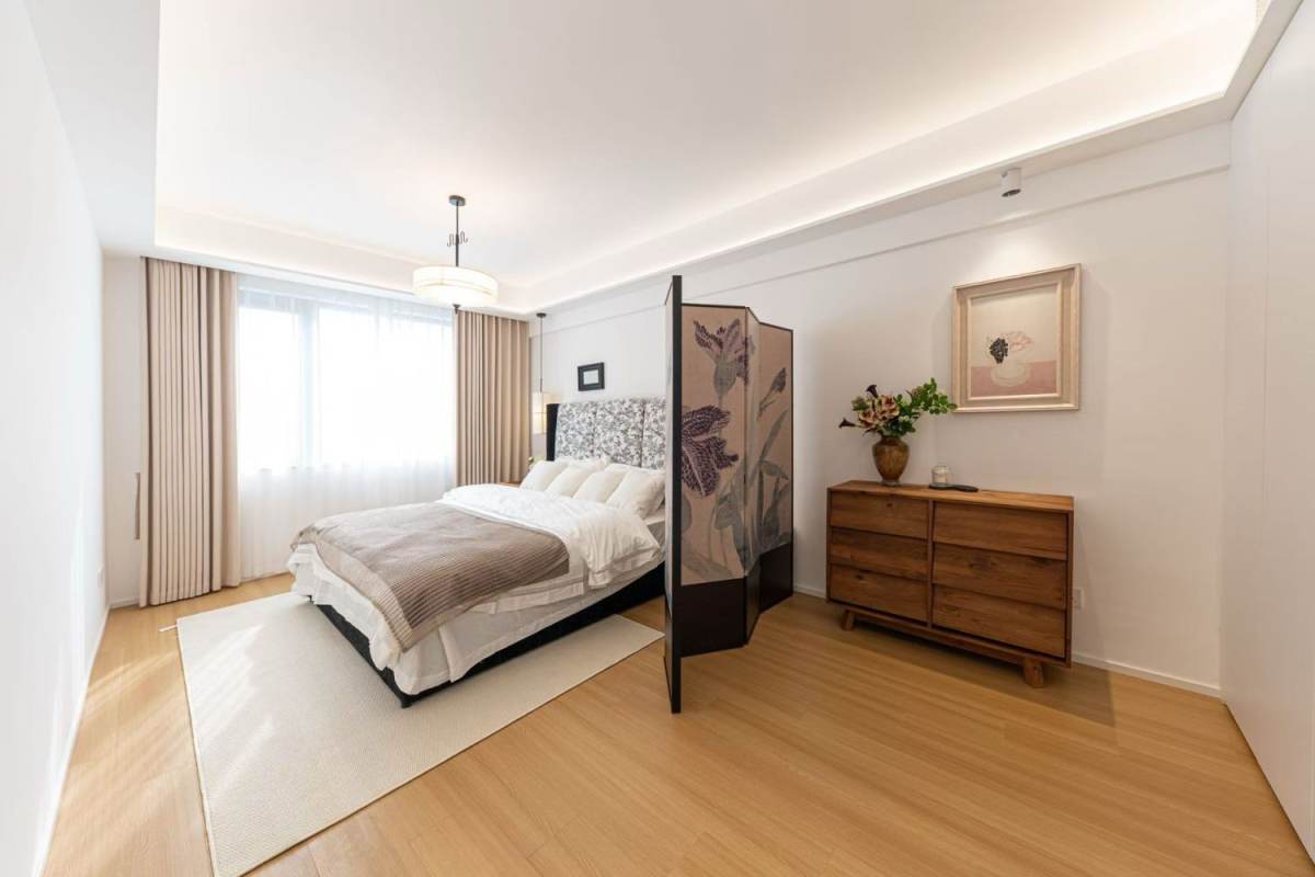 Housing image — Bedroom