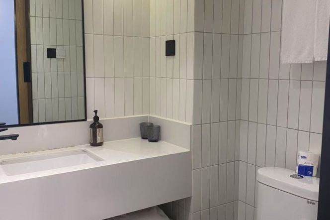 1BR Serviced Apartment near Huangxing Park Metro (L8)