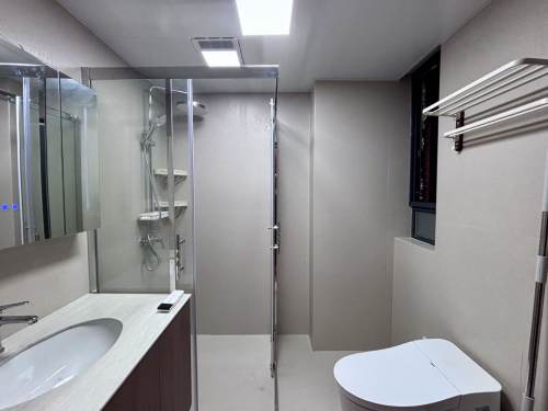 Housing image — Bathroom