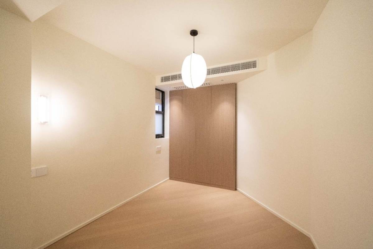 Housing image — Bedroom