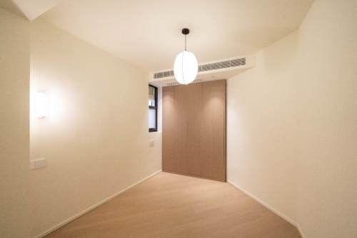 Housing image — Bedroom